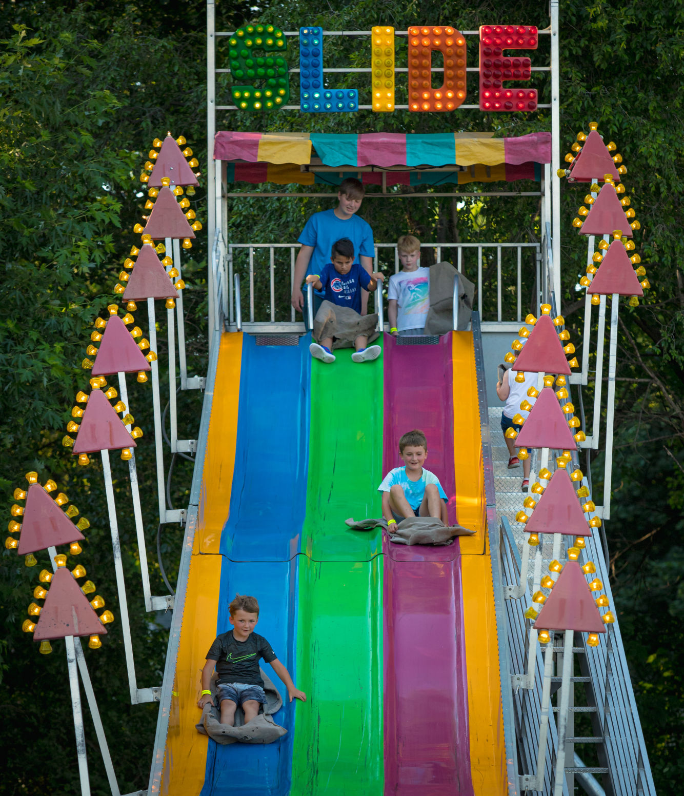 061121-nws-wilddyerfest_06